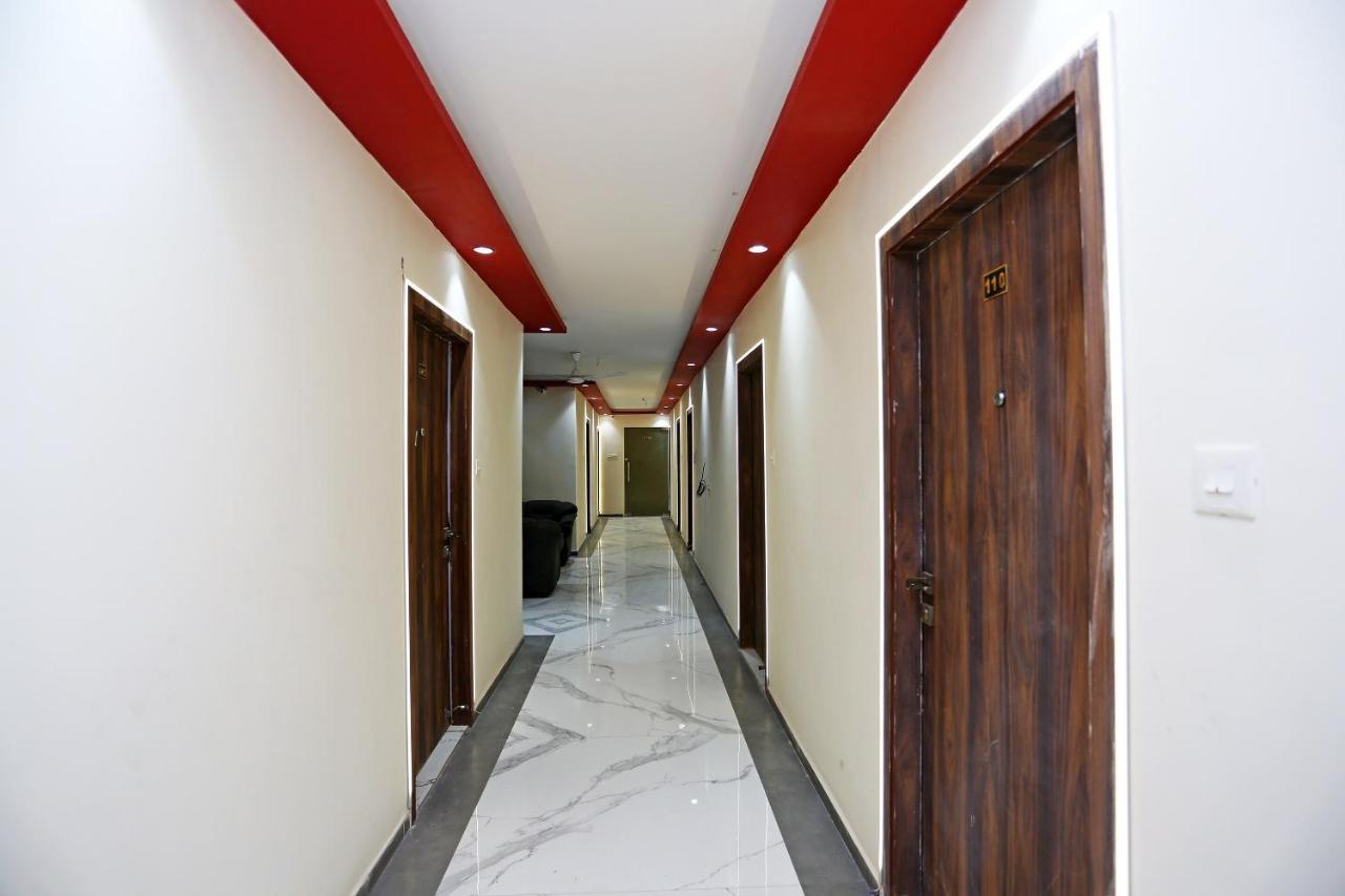 Oyo 23495 Hotel The Park Juhi Bari Екстериор снимка