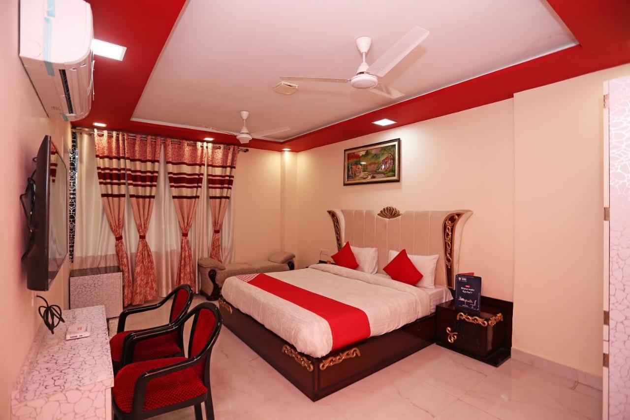 Oyo 23495 Hotel The Park Juhi Bari Екстериор снимка